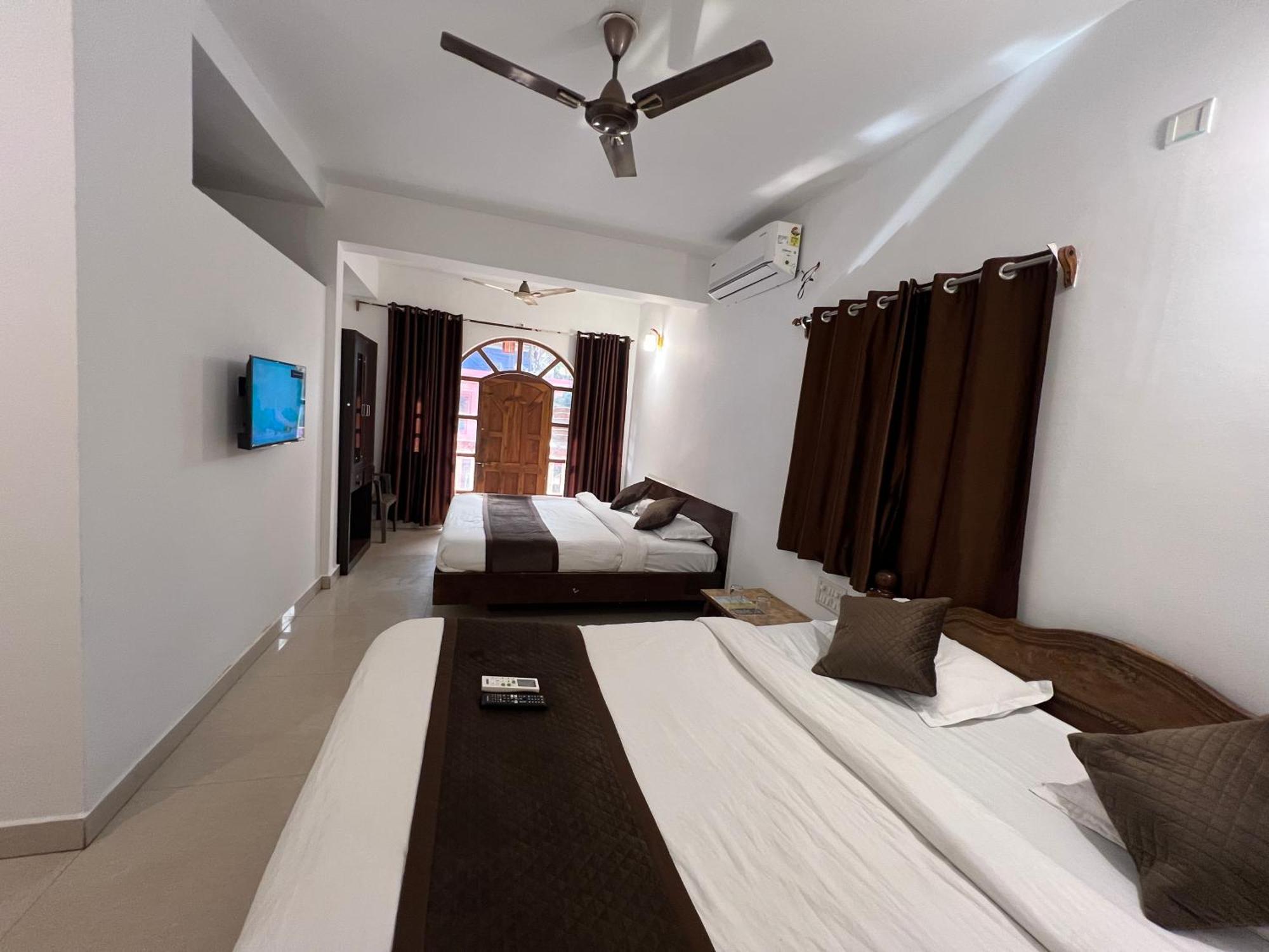 Aura Rooms & Swimming Pool, Calangute Exteriér fotografie